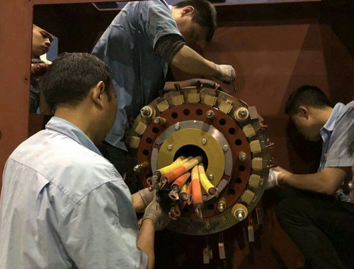 定制(zhi)非标電機,堅(jian)持做好産品(pǐn)